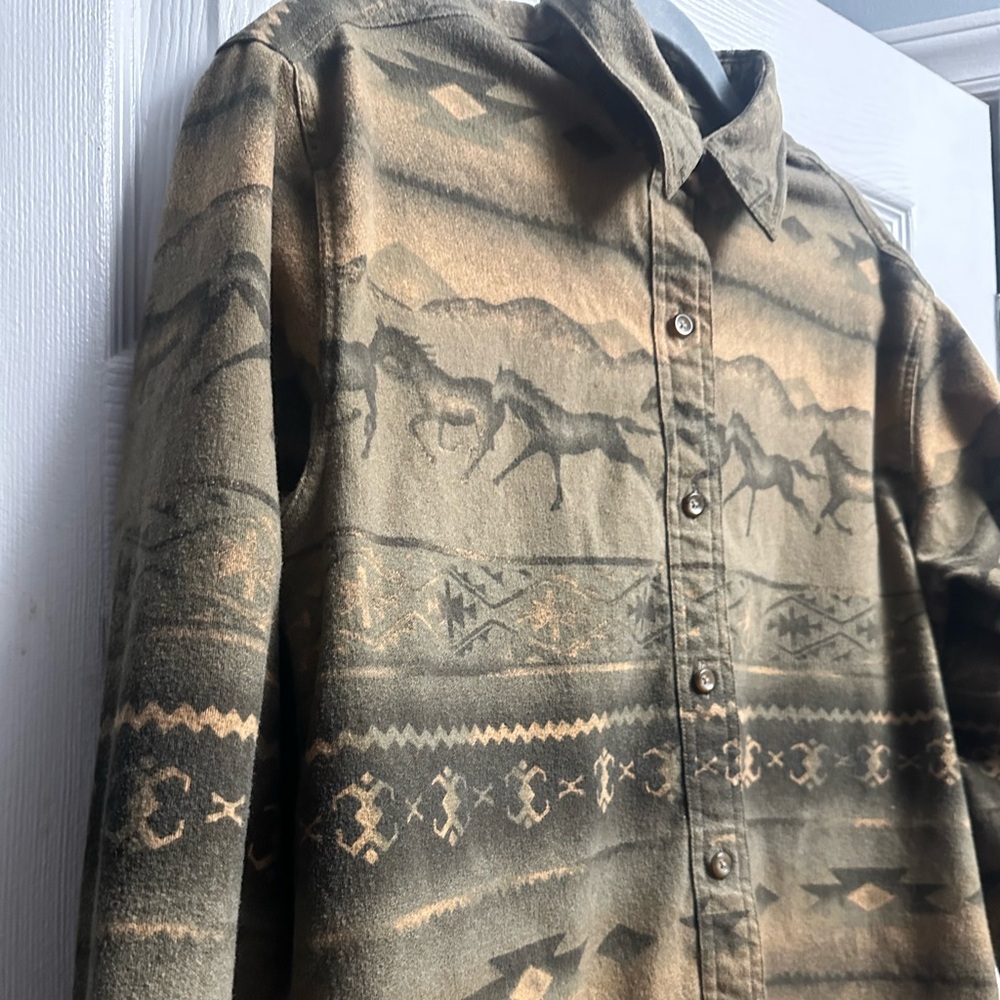 Cabela's Horse Pattern Flannel Shirt Women's Medium Brown Southwestern Aztec - Picture 2 of 8